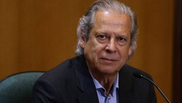 José Dirceu é condenado a 23 anos de prisão por crimes na Lava-Jato