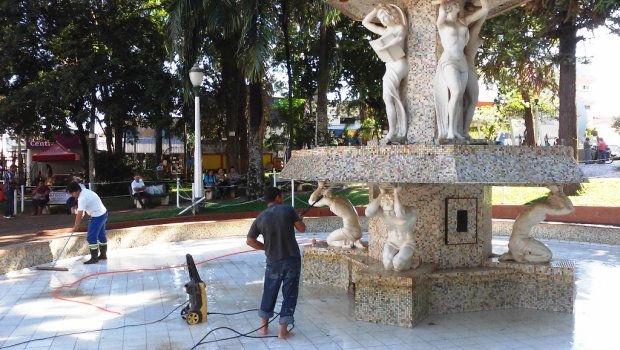 Avaré- Fonte Luminosa passa por revitalização
