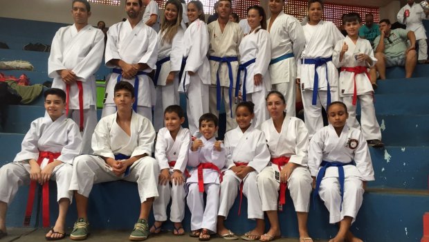 Equipes de karatê de Avaré e Arandu participam de Etapa do Campeonato Paulista