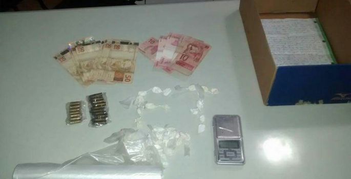 Piraju: Traficante é preso com munições e drogas