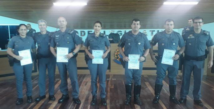Avaré: Policiais são homenageados em Sessão Solene