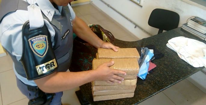 Avaré: TOR prende traficante em ônibus na Castello Branco