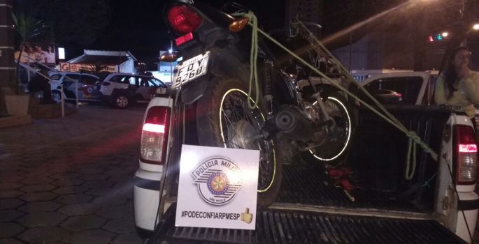 PM de Avaré localiza moto furtada e prende acusado