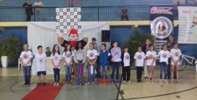 POLÍCIA MILITAR REALIZA FORMATURA DO PROERD