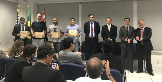 Policiais civis participam de curso contra fraudes Brasil & EUA