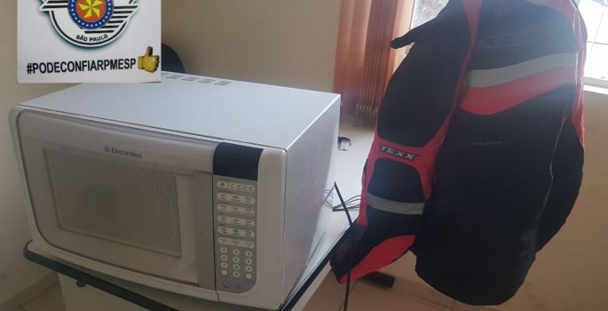 PM frustra furto e recupera objetos em Avaré