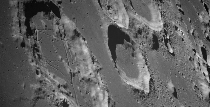 Superfície da Lua tem oxigênio para sustentar a humanidade por 100 mil anos