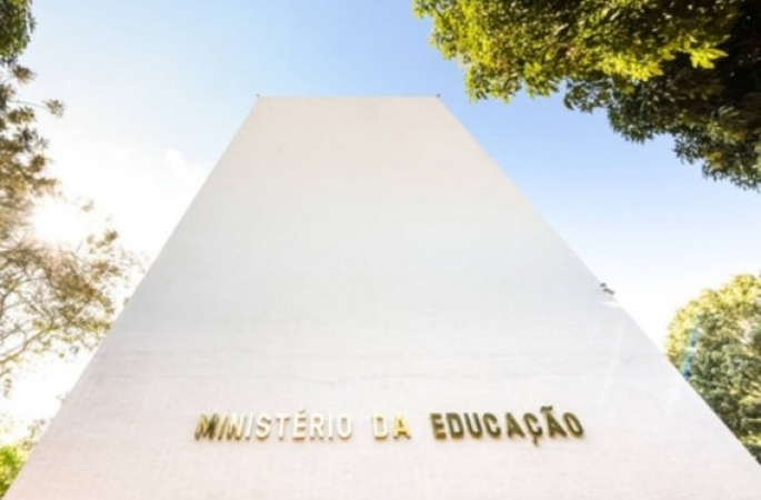 PF diz que ex-nora de Lula atuou para liberar recursos do MEC para empresa suspeita de fraudes