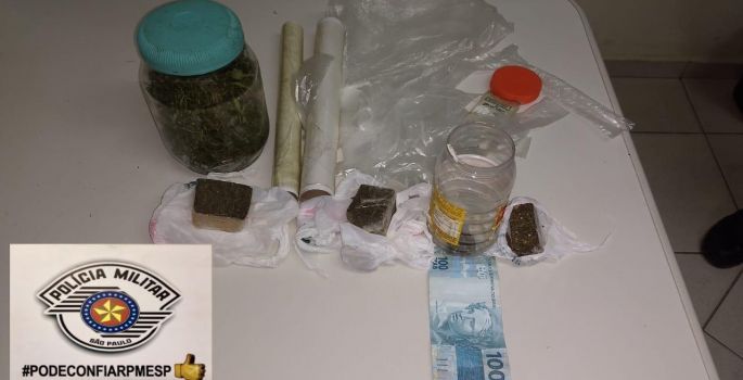 PM flagra traficante em estrada Rural de Avaré