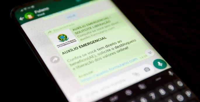 Saiba desbloquear seu auxílio emergencial pelo WhatsApp