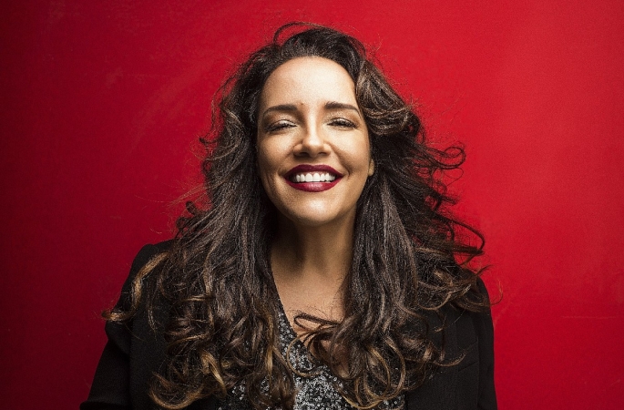 Cantora Ana Carolina será patrona da 40ª Fampop