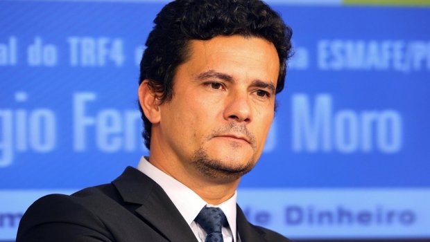 “Boa sorte para ele”, disse Moro ao ser questionado sobre indicação de Moraes ao STF