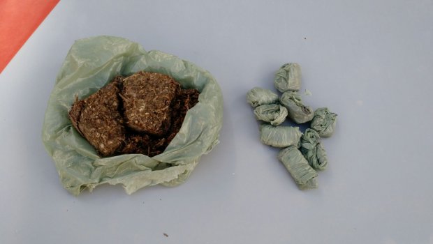 Mais menores usando drogas no  Bairro Água Branca