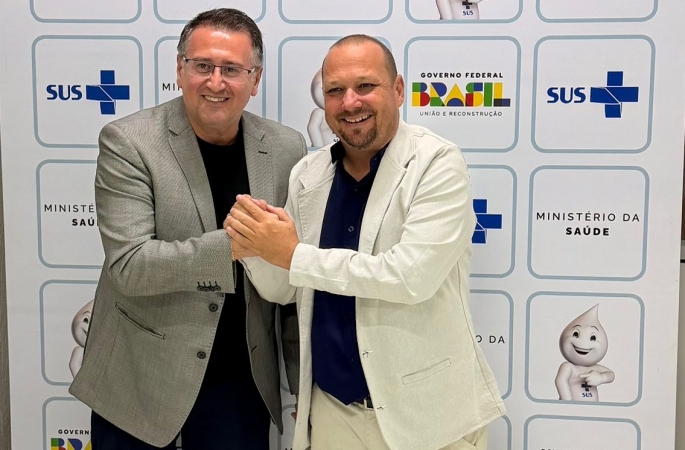 Prefeito Roberto Araujo pleiteia recursos para a saúde em reunião no Ministério da Saúde