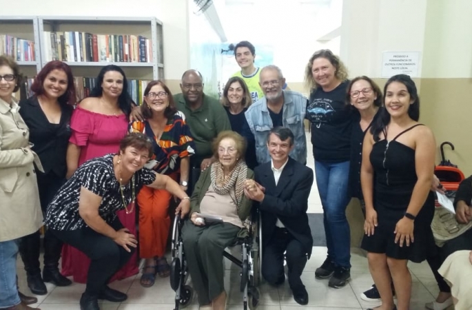 Centro de Estudos da Melhor Idade da FREA homenageia ex-aluna de 92 anos