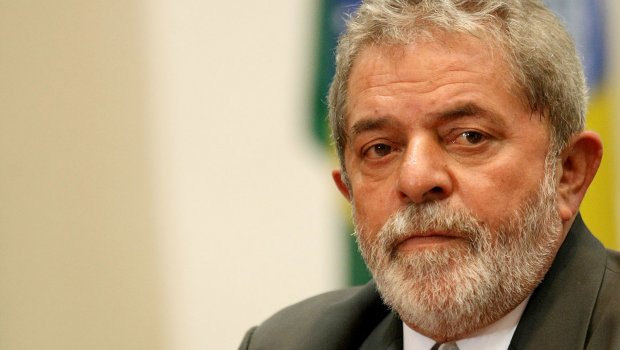 Coro -Volta Lula-marca ato petista em São Paulo