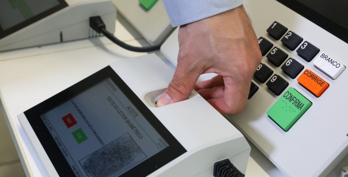 Eleitor já pode pedir autorização para votar em trânsito