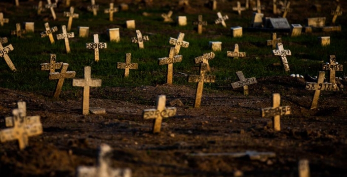 Brasil registra 2.484 mortes por covid-19 nas últimas 24h e já soma 479.791 perdas