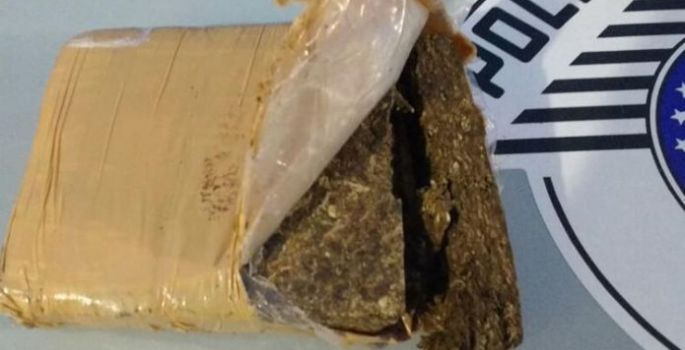 Em ação na Vila Real PM apreende tijolo de maconha pesando mais de 700 gramas