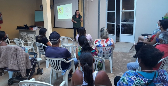 CRAS promove palestra sobre nova abordagem em educação