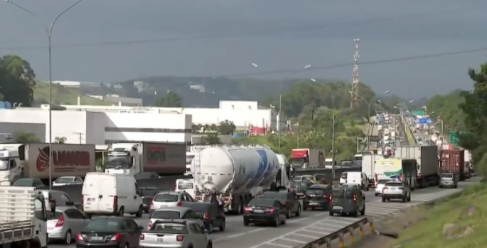 Greve dos caminhoneiros é mantida para 1º de novembro