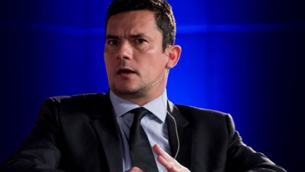 Moro parte para o ataque e dá nó no Supremo