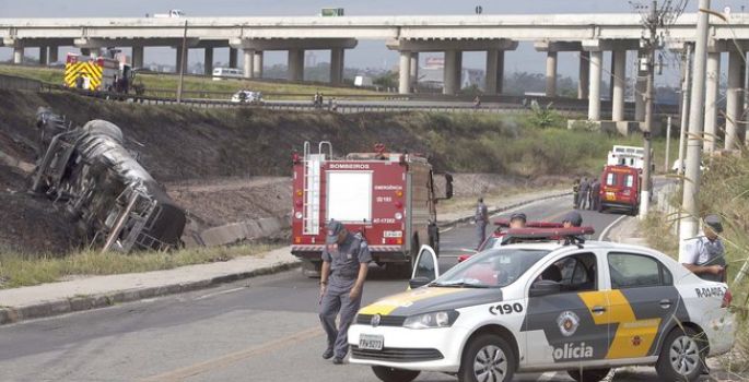 Após cinco anos em queda, mortes no trânsito têm alta de 23% em 2017