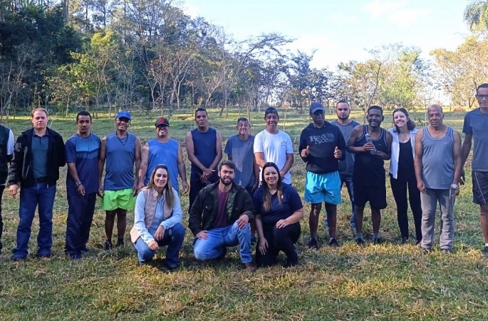 Assistidos da Fundação Padre Emílio participam de atividade ambiental