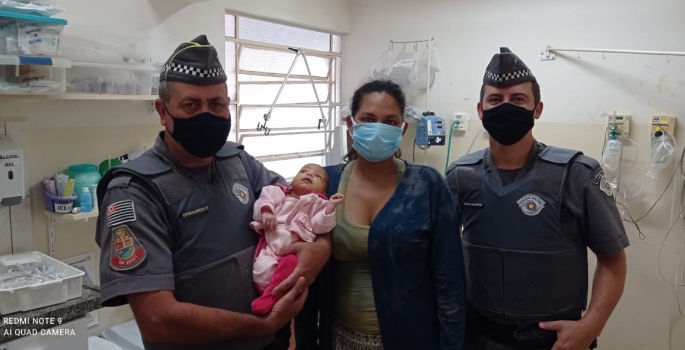 Polícia Militar reanima bebê engasgado em Piraju