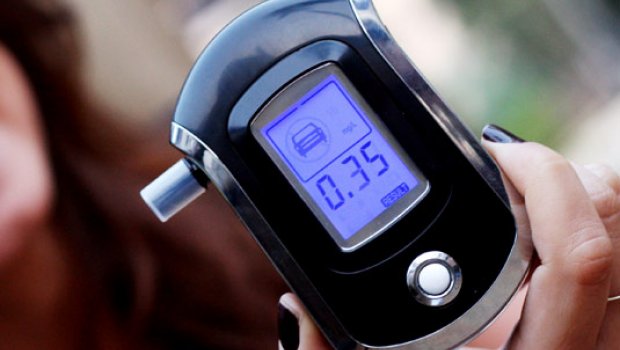 Mulher bate carro embriagada em Avaré