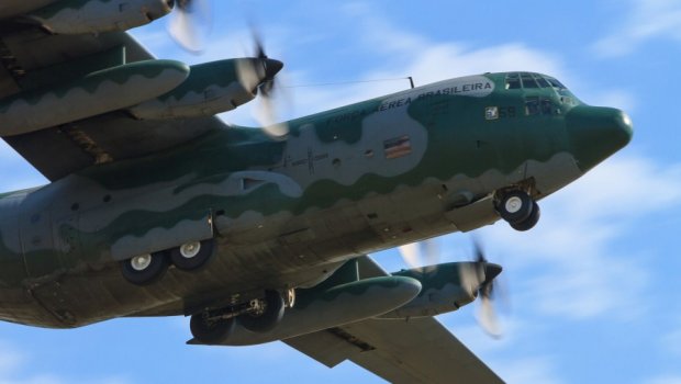 SAIBA COMO FUNCIONA A “CARONA” EM AVIÕES DA FAB