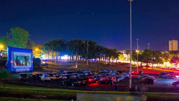 Cinema drive-in acontece hoje na Emapa
