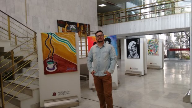 Funcionário do Legislativo avareense expôs obras na Alesp