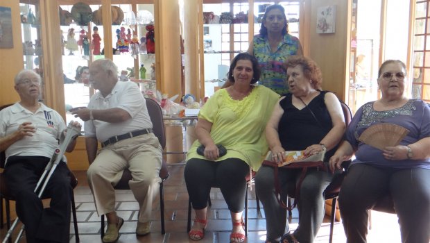 Therezinha Rodrigues expõe na Casa de Artes e Artesanato