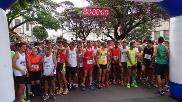 Garra e confraternização marcam a 70ª Corrida Elias Ward