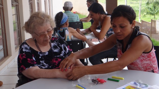 Centro Dia acolhe e protege idosos em Avaré
