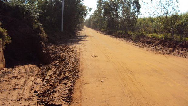 Prefeitura realiza melhorias em estradas rurais