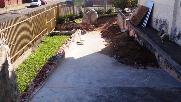 Avaré: Iniciada reforma da escola 