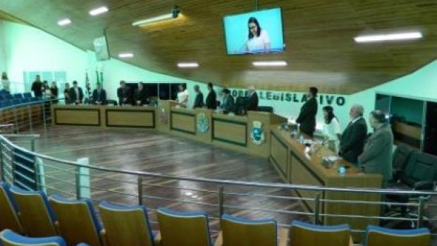 Câmara comunica Tribunal de Contas sobre possíveis irregularidades nas licitações do Carnaval