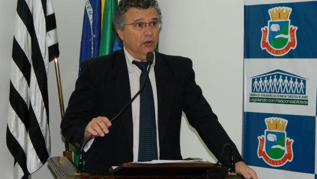 Denilson pede melhorias para a Santa Casa e para o Jardim Paineiras