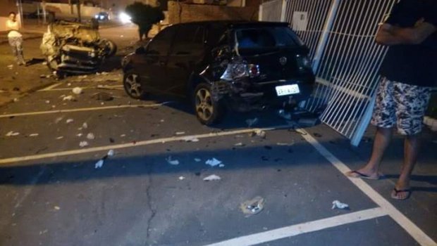 Grave acidente quase tira vida de casal em Avaré