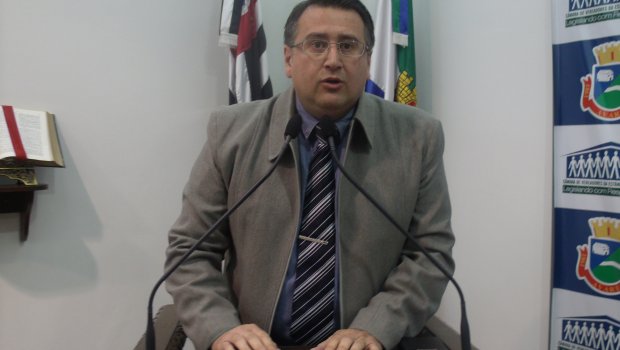 Vice-presidente pede cópias de contratos feitos com empresa “Coca & Coca”