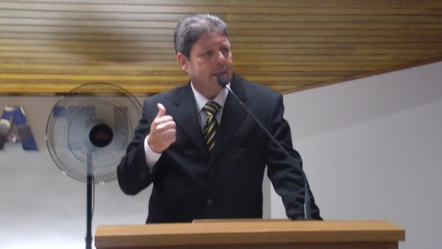 Vereador pede melhorias nos serviços bancários