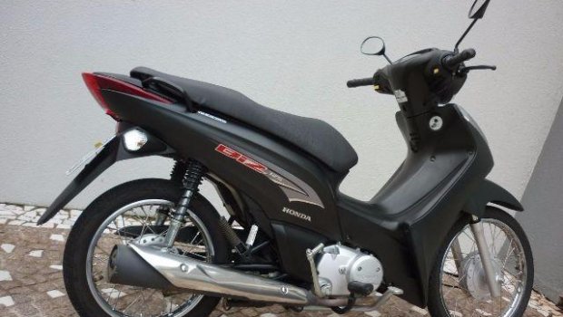 PM apreende menores com motocicleta furtada