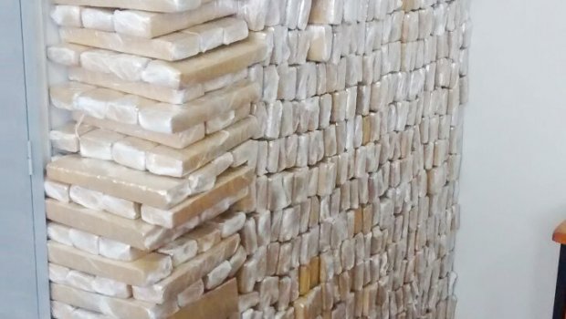 Polícia Civil apreende meia tonelada de maconha em Cerqueira César