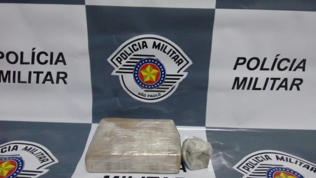 TOR PRENDE HOMEM COM TABLETES DE DROGA