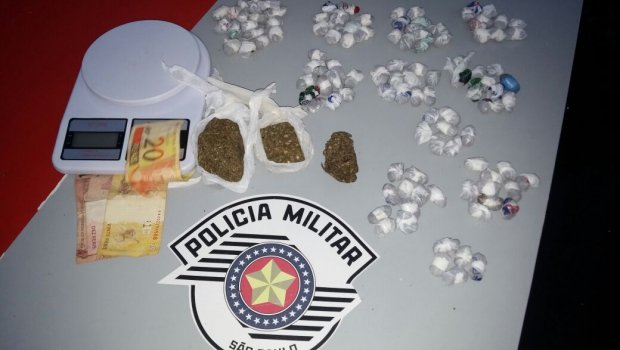 Traficantes são flagrados enquanto embalavam drogas em Avaré