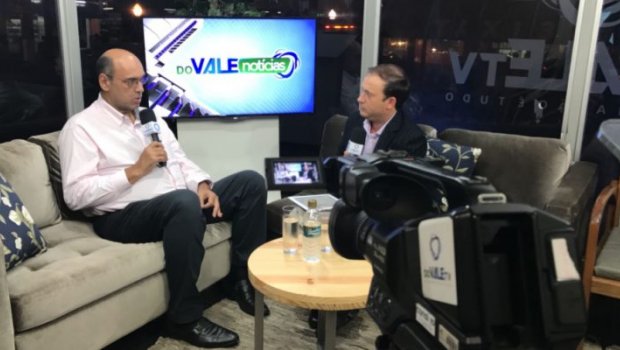 POIO ANUNCIA QUE PREFEITURA NÃO CONSEGUIRÁ PAGAR 100% DO 13º AO FUNCIONALISMO