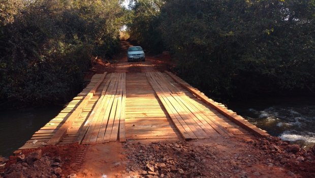 Ponte rural sobre o Rio Novo é recuperada