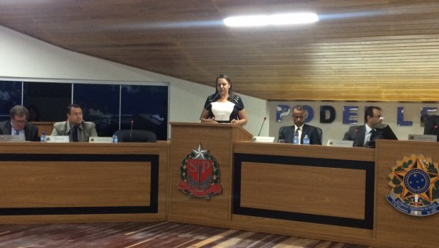 Vereadora pede explicações a Secretário de Saúde de Avaré
